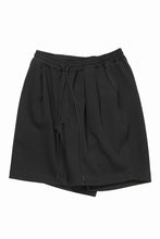 画像をギャラリービューアに読み込む, N/07 2 TUCKS EASY SHORTS / RIBBED CARDBOARD KNIT JERSEY (BLACK)