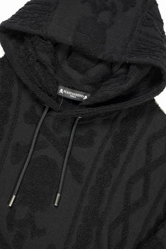 Load image into Gallery viewer, MASTERMIND WORLD OG ARAN HOODIE (BLACK)