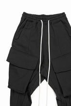 画像をギャラリービューアに読み込む, A.F ARTEFACT CARGO JOHDPURS SWEAT PANTS (BLACK)