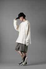 Load image into Gallery viewer, MASTERMIND WORLD OG ARAN SWEAT SHIRT (IVORY)