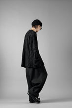 Load image into Gallery viewer, MASTERMIND WORLD OG ARAN SWEAT SHIRT (BLACK)