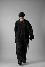 Load image into Gallery viewer, MASTERMIND WORLD OG ARAN SWEAT SHIRT (BLACK)