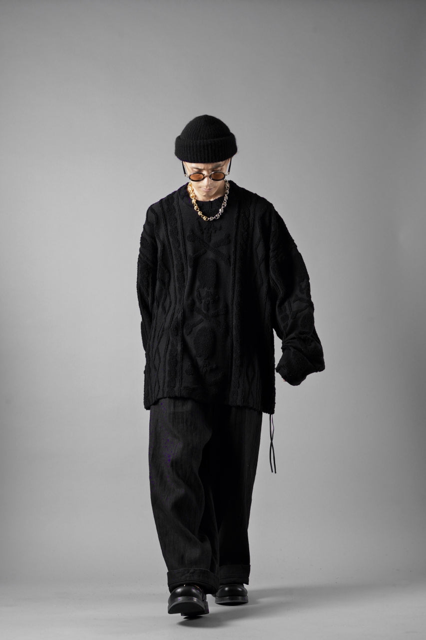 Load image into Gallery viewer, MASTERMIND WORLD OG ARAN SWEAT SHIRT (BLACK)