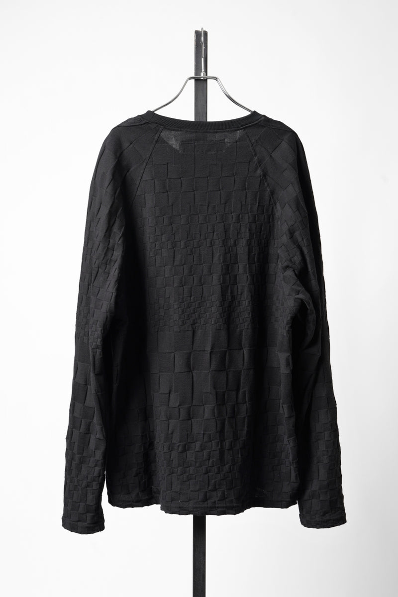 A.F ARTEFACT GRADIENT PLAID PATTERN SHIVA LONG SLEEVE TOPS (BLACK
