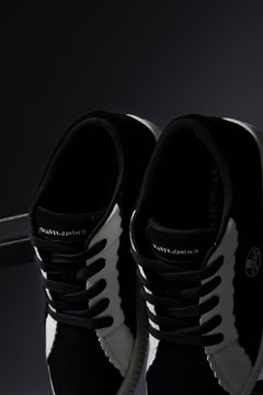 画像をギャラリービューアに読み込む, mastermind JAPAN x AIRWALK LOW CUT SNEAKER (BLACK x WHITE)