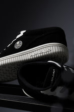 画像をギャラリービューアに読み込む, mastermind JAPAN x AIRWALK LOW CUT SNEAKER (BLACK x WHITE)