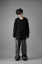 Load image into Gallery viewer, MASTERMIND WORLD OG ARAN CARDIGAN (BLACK)