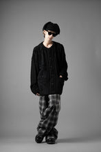 Load image into Gallery viewer, MASTERMIND WORLD OG ARAN CARDIGAN (BLACK)