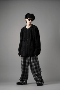 Load image into Gallery viewer, MASTERMIND WORLD OG ARAN CARDIGAN (BLACK)