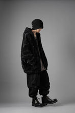 Load image into Gallery viewer, mastermind JAPAN POLAR BEAR ZIP-UP HOODIE (BLACK)
