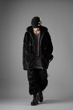Load image into Gallery viewer, mastermind JAPAN POLAR BEAR ZIP-UP HOODIE (BLACK)