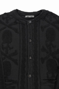 Load image into Gallery viewer, MASTERMIND WORLD OG ARAN CARDIGAN (BLACK)
