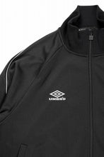 画像をギャラリービューアに読み込む, MASTERMIND WORLD x UMBRO TRACK JACKET (BLACK)