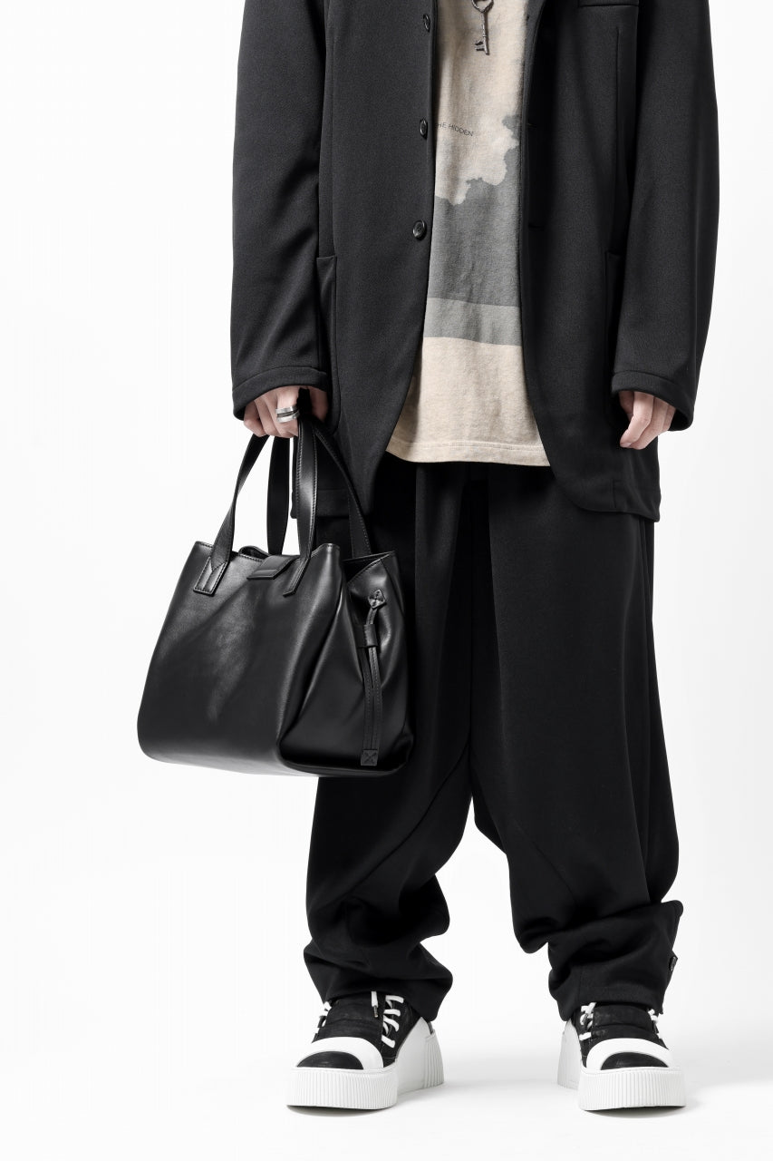 画像をギャラリービューアに読み込む, discord Yohji Yamamoto Gusset Diaphragm Tote Bag (M) / Smooth Cow Leather (BLACK)