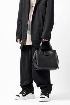 画像をギャラリービューアに読み込む, discord Yohji Yamamoto Gusset Diaphragm Tote Bag (M) / Smooth Cow Leather (BLACK)