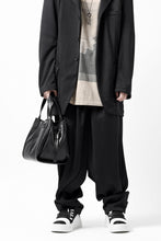 画像をギャラリービューアに読み込む, discord Yohji Yamamoto Gusset Diaphragm Tote Bag (M) / Smooth Cow Leather (BLACK)