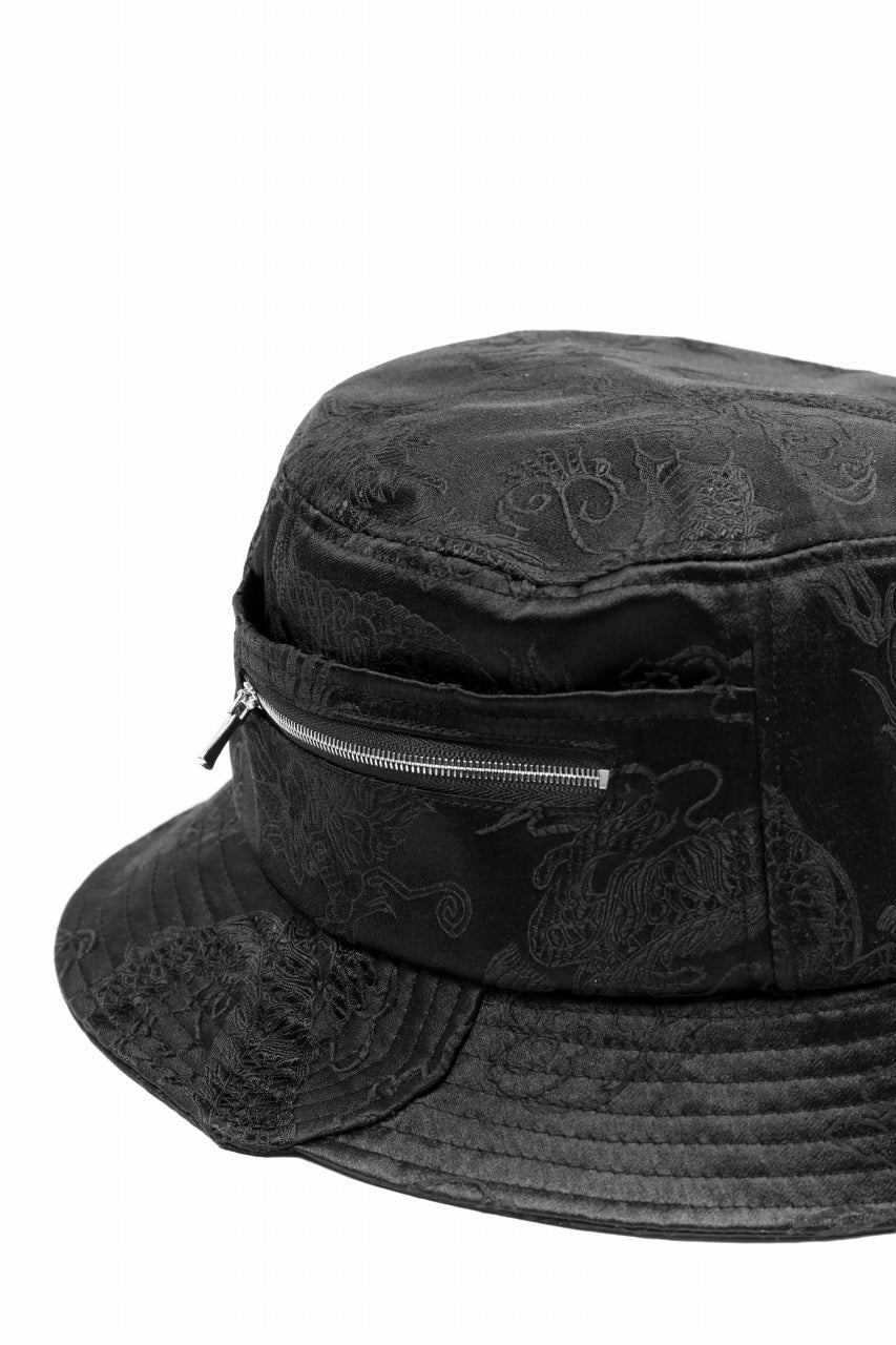 画像をギャラリービューアに読み込む, Feng Chen Wang BLACK DRAGON PATTERN SATIN BUCKET HAT (BLACK)