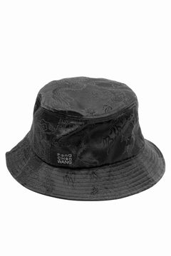 画像をギャラリービューアに読み込む, Feng Chen Wang BLACK DRAGON PATTERN SATIN BUCKET HAT (BLACK)