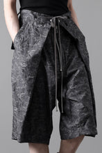 画像をギャラリービューアに読み込む, A.F ARTEFACT ZIP FOLDING TUCK SHORTS / PAISLEY JACQUARD (D.GREY)