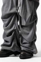 画像をギャラリービューアに読み込む, A.F ARTEFACT EXTREME WIDE BAGGY PANTS / SERGE TWILL (L.GREY)