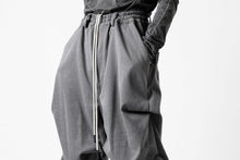 画像をギャラリービューアに読み込む, A.F ARTEFACT EXTREME WIDE BAGGY PANTS / SERGE TWILL (L.GREY)