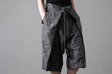 画像をギャラリービューアに読み込む, A.F ARTEFACT ZIP FOLDING TUCK SHORTS / PAISLEY JACQUARD (D.GREY)