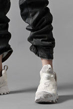 画像をギャラリービューアに読み込む, BORIS BIDJAN SABERI CROPPED TROUSER / VINYL PROCESSED & NICKEL PRESSED & ACID DYED "P15.4 CUSTOM BF-FKU10002" (DIRTY ACID DENIM)