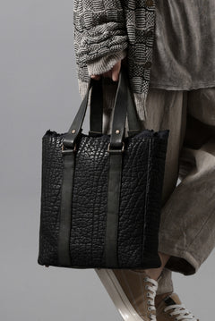 Load image into Gallery viewer, ierib Zipper Hand Tote Bag /  Rough Bull (BLACK)