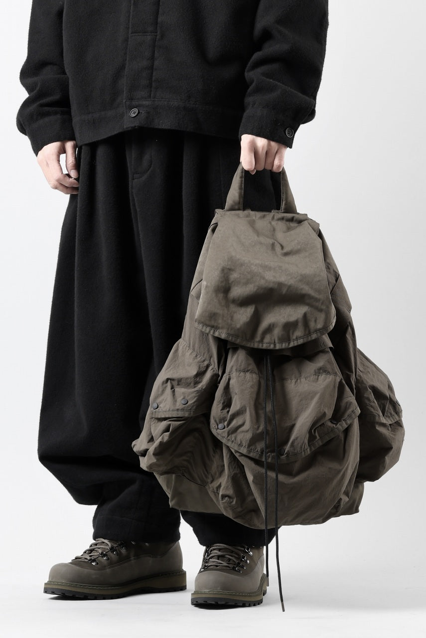 Load image into Gallery viewer, Ten c BACK PACK / OBJECT DYED (DARK OLIVE)