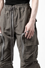画像をギャラリービューアに読み込む, A.F ARTEFACT RADICAL-ZIP FIELD PANTS (KHAKI)