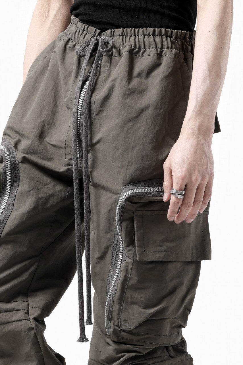 画像をギャラリービューアに読み込む, A.F ARTEFACT RADICAL-ZIP FIELD PANTS (KHAKI)