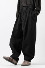 画像をギャラリービューアに読み込む, CAPERTICA BALLOON PANTS / NAPPING MOLESKIN (BLACK)