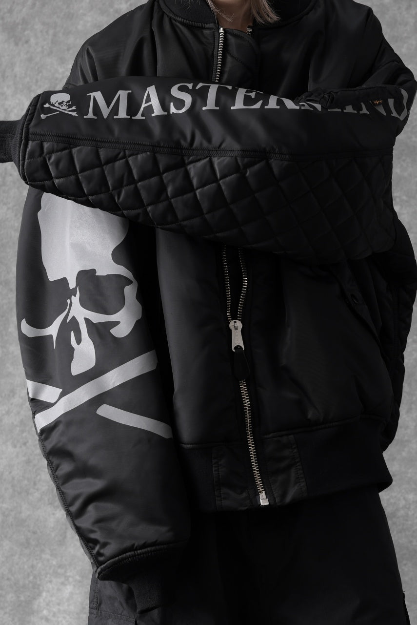 Load image into Gallery viewer, mastermind WORLD x ALPHA INDUSTRIES RIVERSIBLE MA-1 JACKET (BLACK)