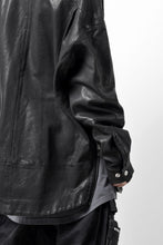 画像をギャラリービューアに読み込む, A.F ARTEFACT SNAPPED COCOON SHIRT-JACKET / SOFT GOAT LEATHER (BLACK)
