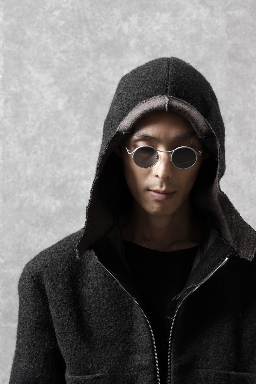 Load image into Gallery viewer, m.a+ one piece round glasses / OO300/TI (M.TITAN/BLACK)