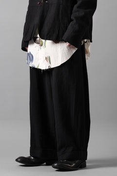 画像をギャラリービューアに読み込む, Aleksandr Manamis Wide Tapered Ankle Pant / Mesh Linen (BLACK)