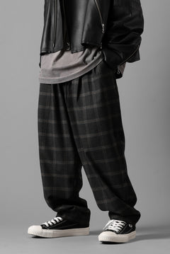画像をギャラリービューアに読み込む, N/07 exclusive EASY WAIST TAPERED PANTS / T/R DOUBLE SIDE BRUSHED 2WAY STRETCH (CHECK)