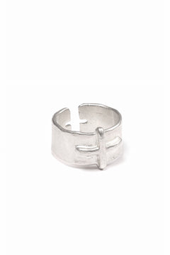 Load image into Gallery viewer, m.a+ silver stitched cross ring / AG18/AG (SILVER)