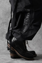 Load image into Gallery viewer, mastermind WORLD x ALPHA INDUSTRIES CARGO PANTS (BLACK)
