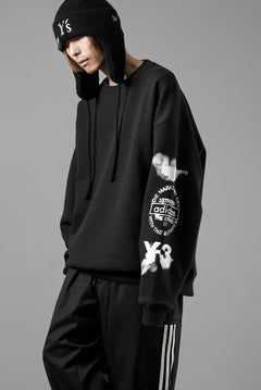 画像をギャラリービューアに読み込む, Y-3 Yohji Yamamoto GRAPHIC CREW SWEAT (BLACK)