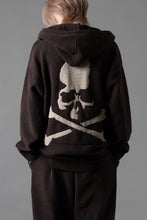 Load image into Gallery viewer, MASTERMIND WORLD LOUNGE FULL-ZIP HOODIE / SOFTY BOA FLEECE (BROWN x SAND)