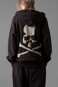 Load image into Gallery viewer, MASTERMIND WORLD LOUNGE FULL-ZIP HOODIE / SOFTY BOA FLEECE (BROWN x SAND)