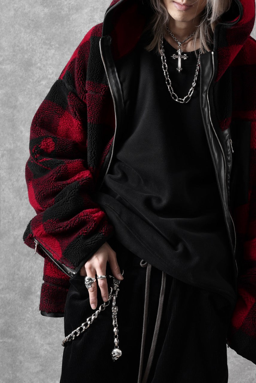 Load image into Gallery viewer, mastermind JAPAN BUFFALO-PLAID SHERPA JACKET / BOXY FIT (BLACK x RED)