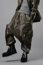 画像をギャラリービューアに読み込む, A.F ARTEFACT DROPCLOTCH WIDE PANTS / WASHER SYNTHETIC LEATHER (KHAKI)