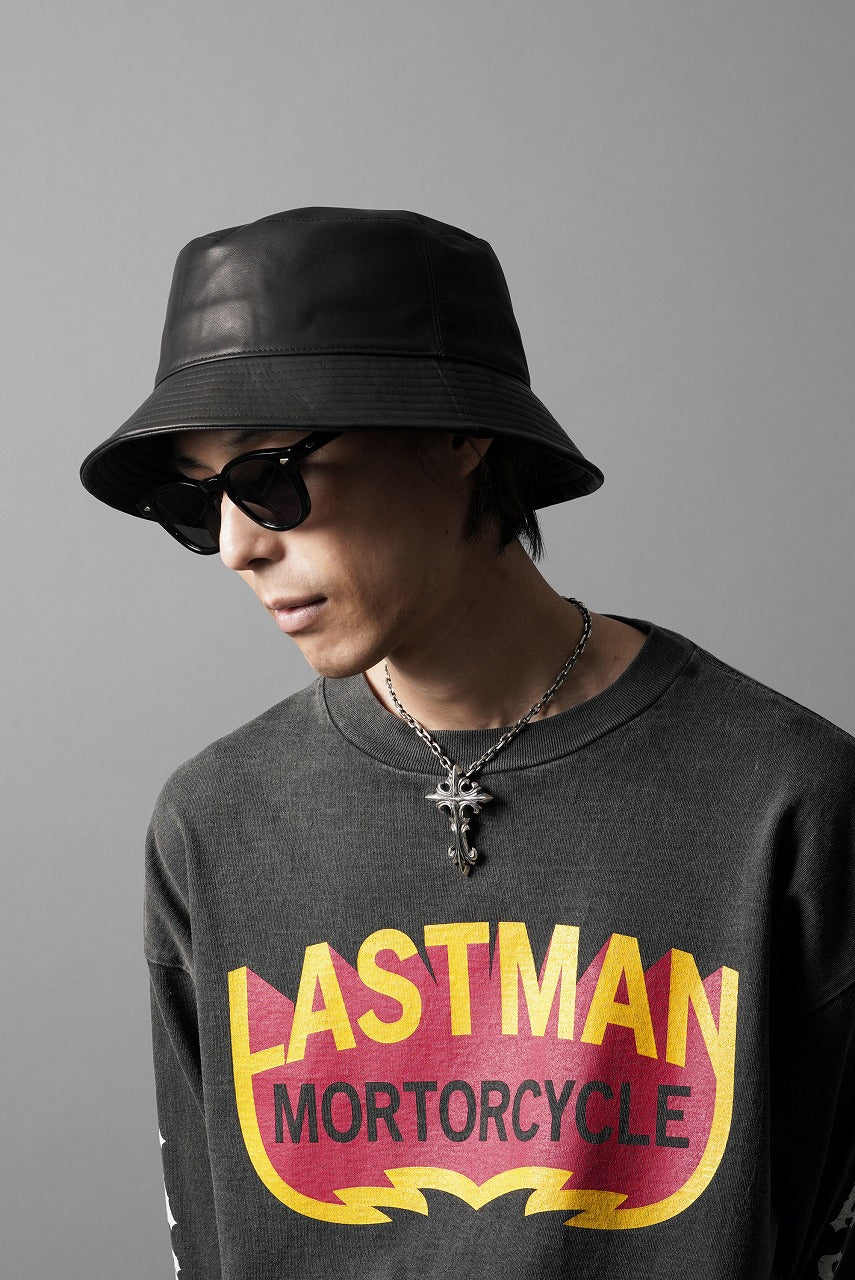 画像をギャラリービューアに読み込む, ISAMU KATAYAMA BACKLASH BUCKET HAT / MONOCHROME LUXURY STEER (BLACK)