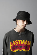 画像をギャラリービューアに読み込む, ISAMU KATAYAMA BACKLASH BUCKET HAT / MONOCHROME LUXURY STEER (BLACK)