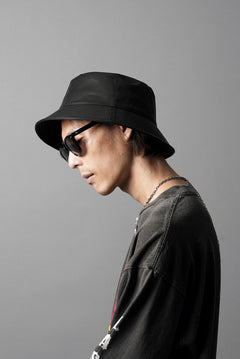 画像をギャラリービューアに読み込む, ISAMU KATAYAMA BACKLASH BUCKET HAT / MONOCHROME LUXURY STEER (BLACK)