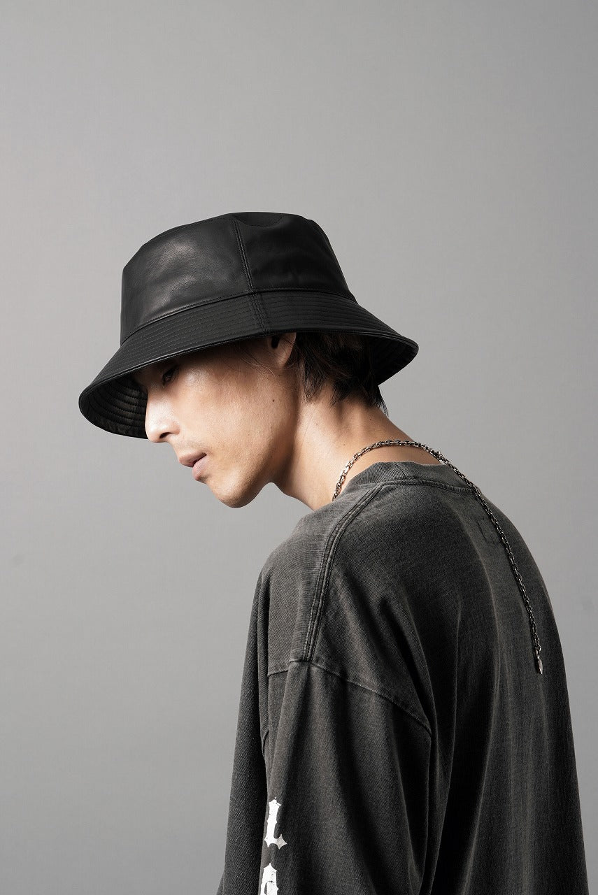 画像をギャラリービューアに読み込む, ISAMU KATAYAMA BACKLASH BUCKET HAT / MONOCHROME LUXURY STEER (BLACK)
