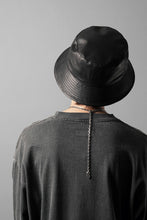 画像をギャラリービューアに読み込む, ISAMU KATAYAMA BACKLASH BUCKET HAT / MONOCHROME LUXURY STEER (BLACK)