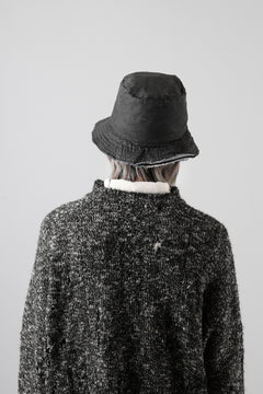 Load image into Gallery viewer, daub SOFT BUCKET HAT / RESIN COATED LIGHT TWILL COTTON (DARK GREY)